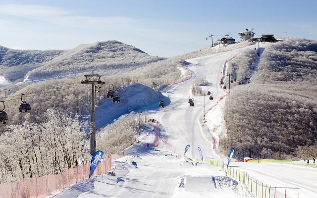 韩国滑雪季提早来临