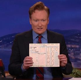 Conan visits Seoul to meet schoolgirl fan who sent him snacks