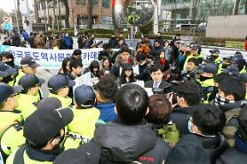 Territorial row flares again between South Korea and Japan