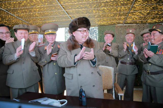 朝鲜即将实战部署300毫米远程火箭炮 首都圈在其射程内