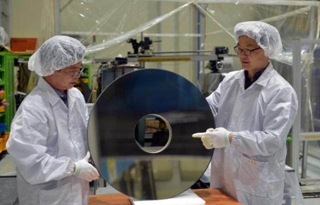Scientists develop spacecraft silicon carbide reflector