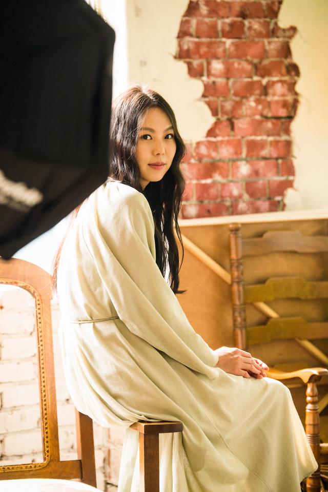 Handmaiden gains popularity over actress Kims scandal