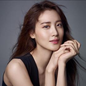 Avengers Claudia Kim joins cast of The Dark Tower