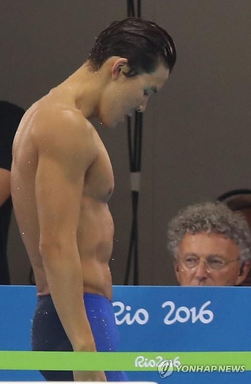 (Oly) Swimmer Park pulls out of last race to return home: Yonhap
