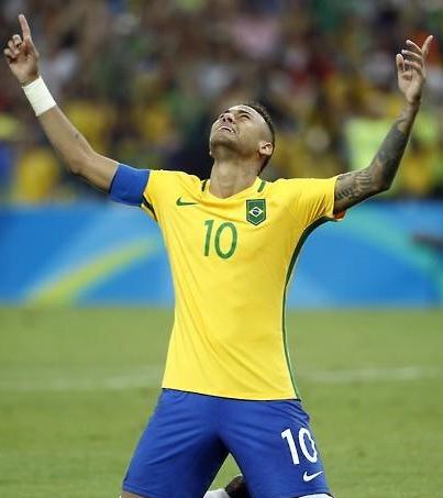 巴西队战胜德国队  首夺奥运男子足球金牌