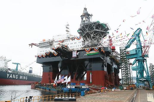 Hyundai shipyard wins refund guarantee from banks