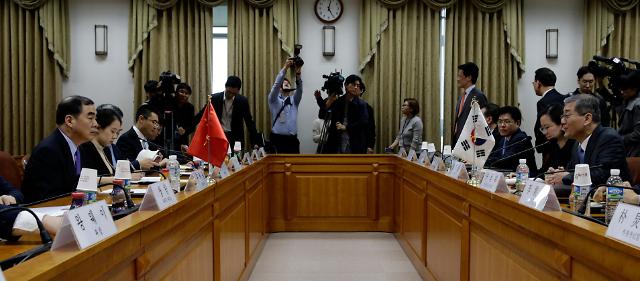 中韩外长助理首尔举行会谈 讨论中国渔船撞沉韩海警快艇事件
