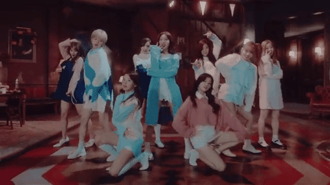 TWICE returns with MV for TT, sweeps S. Korean music charts