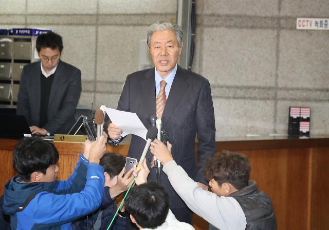 Choi Soon-sil, President Park’s crony, returns to S. Korea