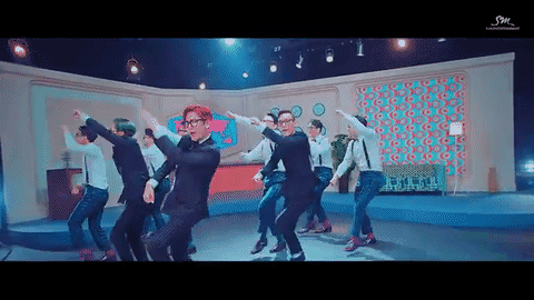 EXOs unit group sweeps music scene with new single Hey Mama!