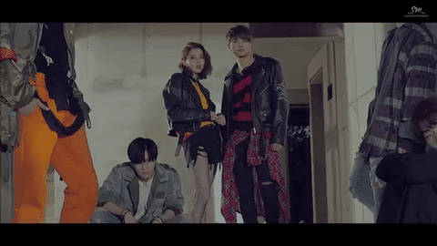 SHINee drops MV for "Tell Me What To Do"