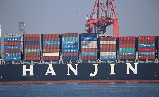 Two shippers team up to buy Hanjin stake in US terminal: Yonhap