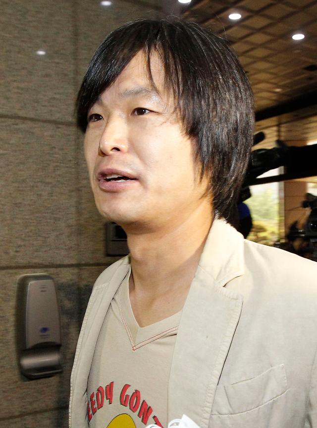 주진우 기자가 박지만 수행비서 죽음에 대해 의미심장한 말을 했다. (서울=연합뉴스)2015.10.13 << 연합뉴스 DB >> photo@yna.co.kr/2015-10-13 17:18:30/Media Only <저작권자 ⓒ 1980-2015 ㈜연합뉴스. 무단 전재 재배포 금지.>[<저작권자 ⓒ 1980-2015 ㈜연합뉴스. 무단 전재 재배포 금지.>]
