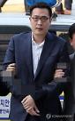 '천만 원으로 합의?'...한화 김승연 회장 셋째 아들 김동선 술집 난동 사건