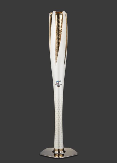Pyeongchang unveils Olympic torch inspired by white porcelain: Yonhap