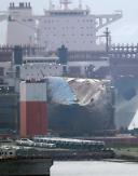 Sewol ferry transported to port for search of missing people