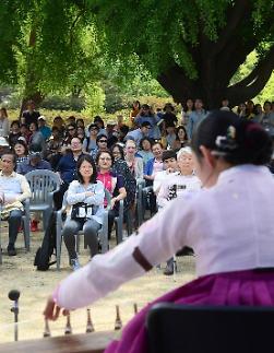 [AJU VIDEO] 传统乐器传递千年之音 景福宫音乐会（下）