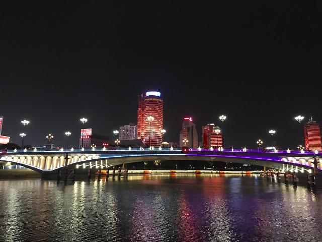 [AJU VIDEO] 美不胜收的宁波三江口夜景