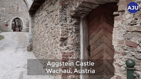 [AJU VIDEO] Dreaming of Medieval days in Ruins of Aggstein Castle