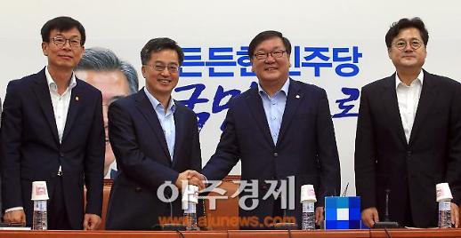 [정책검증] 최저임금 인상→서민 구매력 증대→경제 성장 문재인 정부 설계에 오류?..국제통상 분쟁 우려