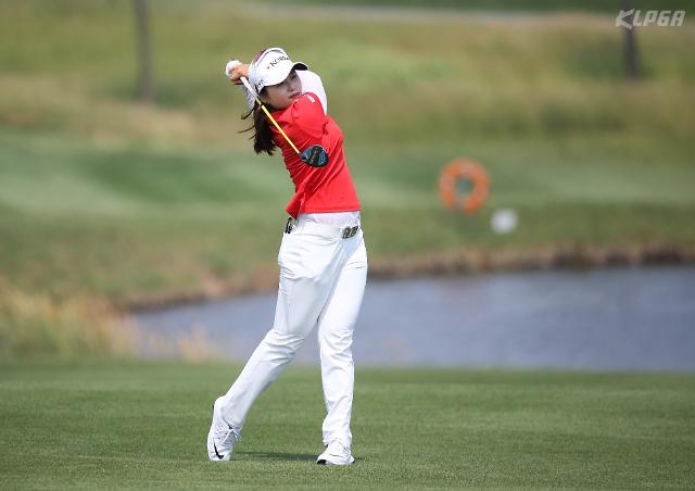 Teen golfer Choi Hye-jin assured of huge sponsorship before making pro debut