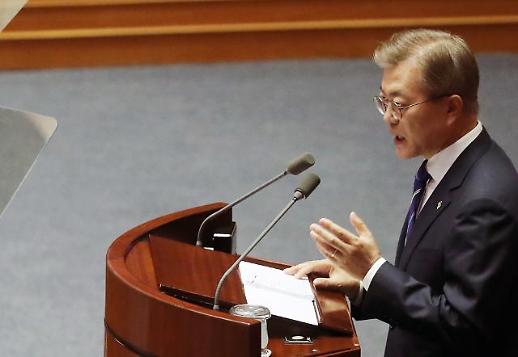 President Moon proposes international embargo on oil supplies to N. Korea