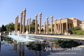 [AJU PHOTO] Fall weekend getaway at Regal Persian beauty, Darioush Winery in Napa, California