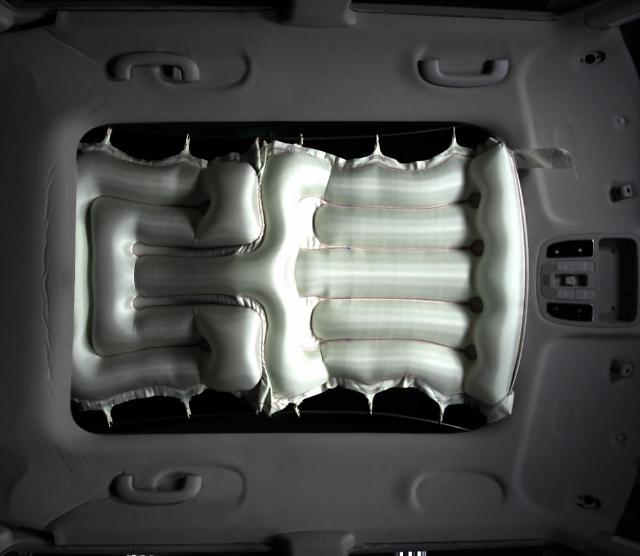 Hyundai Mobis develops worlds first airbag system for sunroof