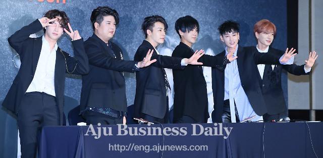 Super Junior comes back as six-member unit without Siwon