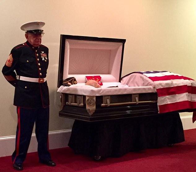 83-year-old Vietnam War veteran stands guard over fellow Marines casket in Dress Blues to keep the promise