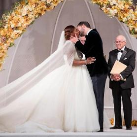 Tennis court goddess Serena Williams weds Reddit co-founder Alexis Ohanian