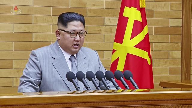 N. Korean leader makes sudden peace overture to S. Korea
