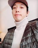 Scandal threatens singer Jung Yong-hwas post-graduate school program