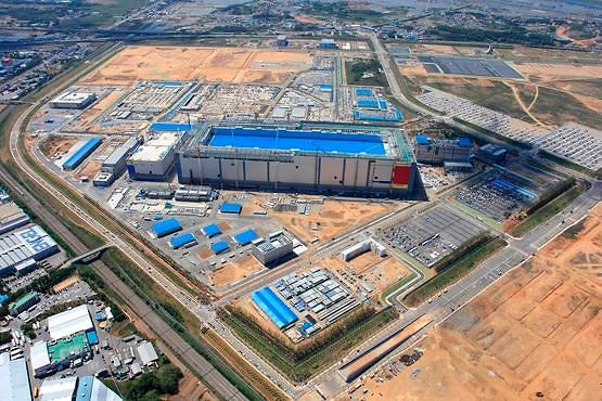 韩半导体面板业未来6年将投资80万亿韩元 刺激经济创造就业