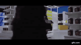 ​Shinsegae heir unveils worlds first self-driving smart shopping cart