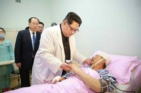 N. Korea leader visits railway station to transport bodies of Chinese tourists