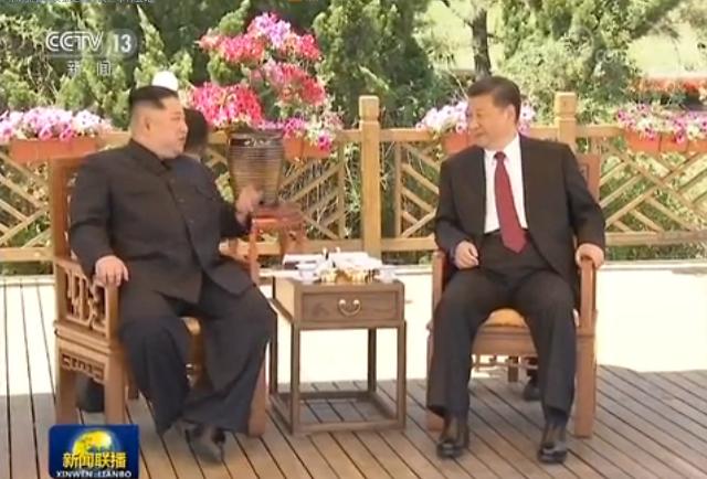 N. Koreas Kim, Chinas Xi hold 2nd summit: Yonhap