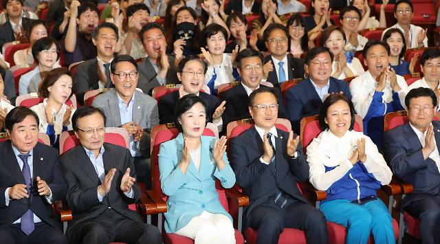 Election victory bolsters Moons campaign for reform and inter-Korean thaw