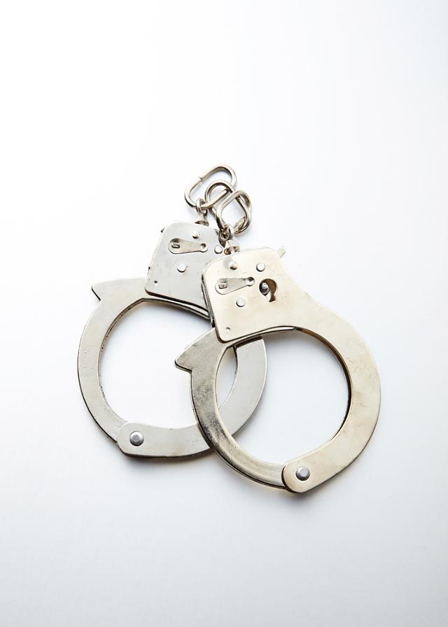 ​Female teacher arrested for sexually assaulting primary school students