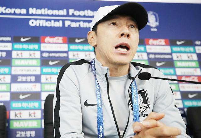 [World Cup] Coach feels numb ahead of match vs. Sweden: Yonhap