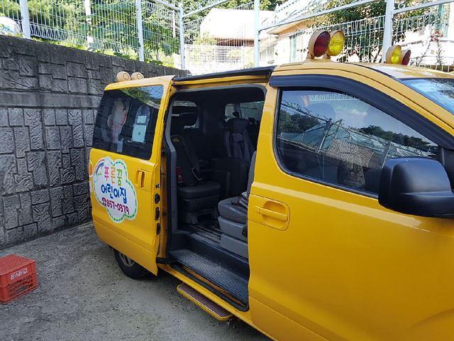 儿童车内窒息事故频发 韩幼儿园校车将全部安装安全监测装置