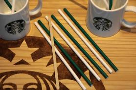 Starbucks tại Hàn Quốc đã triển khai sử dụng ống hút làm bằng giấy