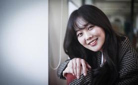 Kim Sae-ron hai lần sải bước thảm đỏ Cannes khi chưa đầy 18 tuổi