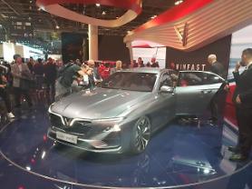 Video ra mắt ô tô Vinfast tại Paris Motor Show