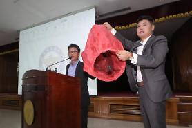 Nguyên nhân vụ cháy kho xăng dầu Goyang là từ một chiếc lồng đèn gió 