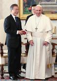 Pope Francis expresses willingness to visit Pyongyang: Yonhap