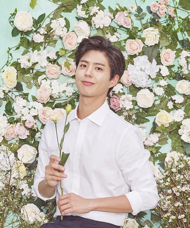 Actor Park bo-gum favored by students to spend Christmas Eve