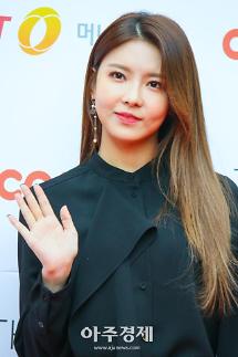 [돼지띠스타 새해인사] 구구단 나영 2019년 목표한 일들 다 이루세요