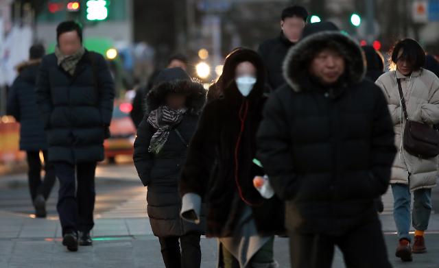 韩国遭遇最强寒潮 首尔体感温度零下19.3度