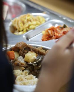 ​[미래의 농어촌]자녀 학교급식 더 안전해진다